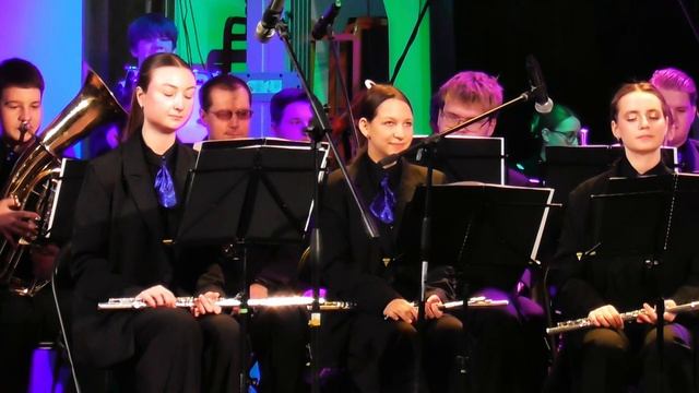 🎺 Вихрь эмоций: Большой оркестр в атмосфере магии.