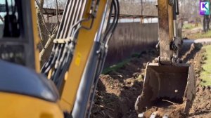 На улице Кирова обустраивают тротуар