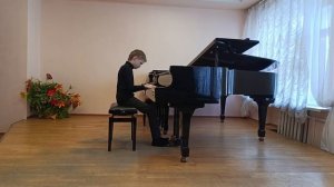 К. Дебюсси Прелюдия "Фейерверк" исп. М. Бондарев