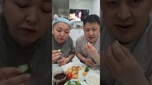 Цирк убогих В телеграмм халява закончилась с апреля Ей голову сносит под шафе ?