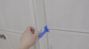 Как клеить малярный скотч на плитку для затирки