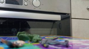 Нападение монстров 9 серия переместили голову Фредди на голову Жестянки