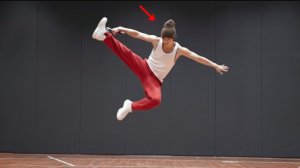 Тэхён интегрировал приемы из армии корейского спецназа в свои танцы!