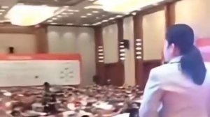 Китаянка выдала всю базу по маркетингу за 2 минуты 😱