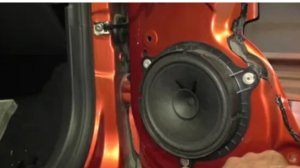 Как снять штатный динамик в двери Лада Веста