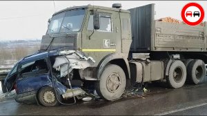 ШОКИРУЮЩИЕ АВАРИИ и ДТП с УЧАСТИЕМ ГРУЗОВИКОВ и ФУР СНЯТЫЕ на ВИДЕОРЕГИСТРАТОР.