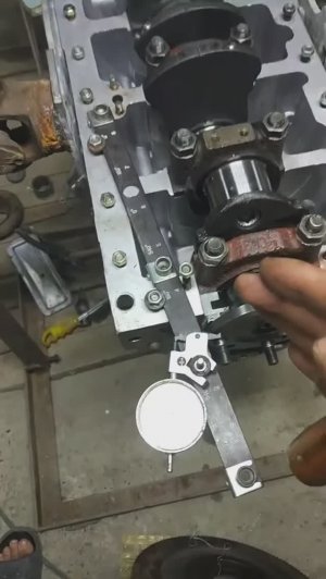 Регулировка осевого перемещения коленвала, УАЗ 3303 417 двигатель