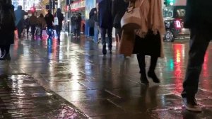 ПЛАЧЕТ ПОЗДНЯЯ ОСЕНЬ.