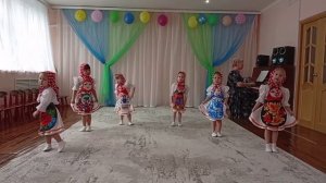 Весёлые матрёшки