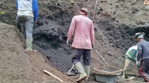 Строительство, добыча в ручную  вулканического песка