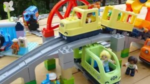 Различные паровозики и его друзья.Изучаем:какразвозить доставки и детей по домам.#дети#видеодлядетей