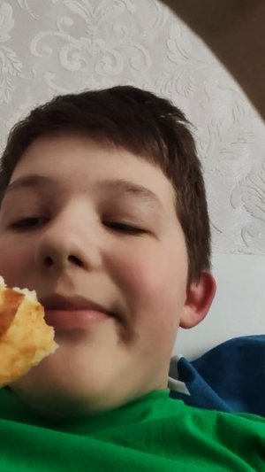 Ем Пирожок