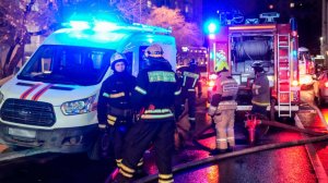 Очевидцы сообщили о пожаре в гостинице "Восход" на севере Москвы