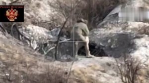 🔴Боец РФ закинув «бутерброд» из противотанковых мин, уничтожил укрытие с украинскими боевиками.🔴