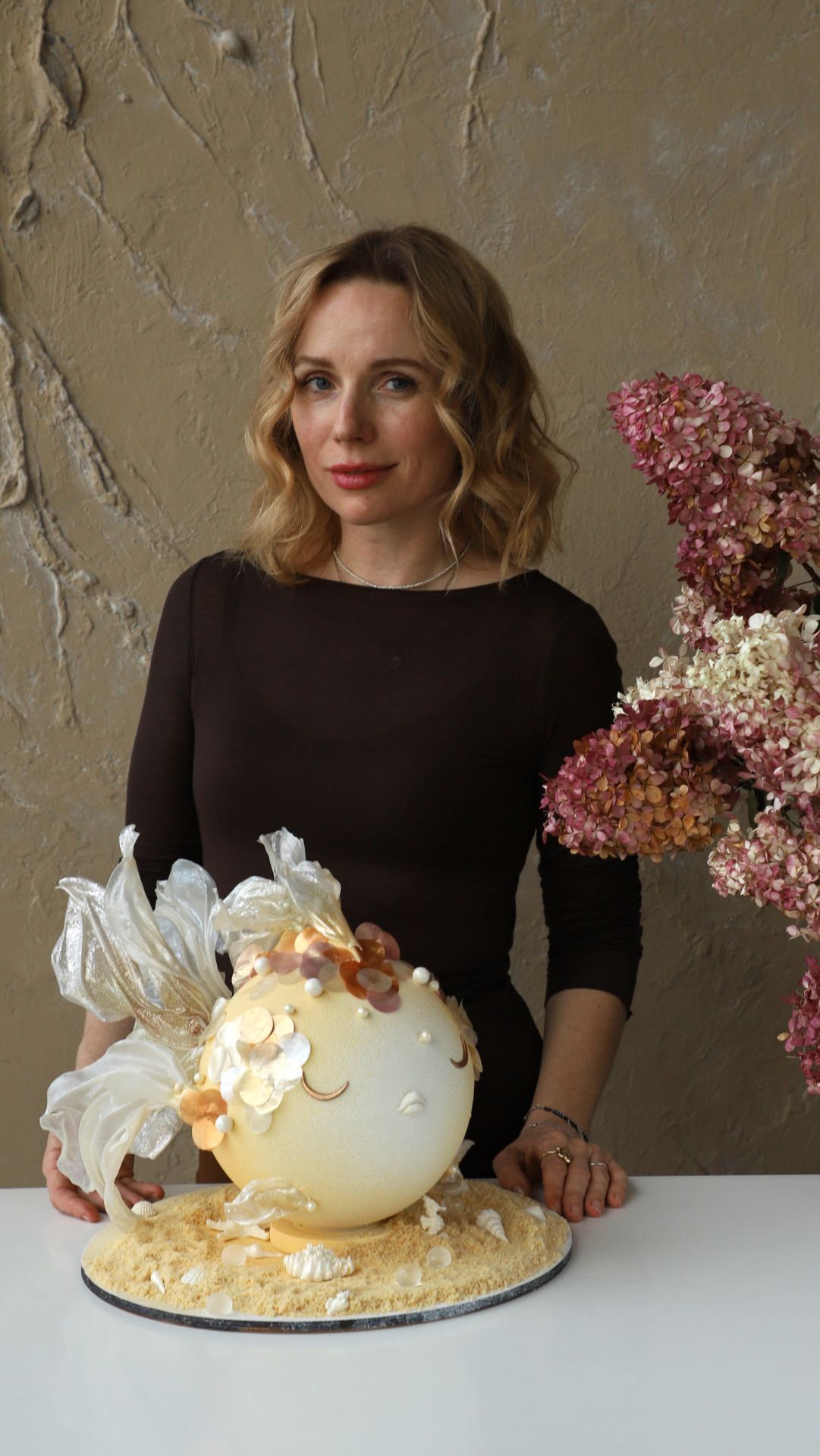 Торт-бомба Золотая рыбка