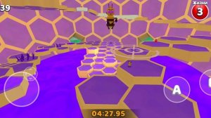 Super Bear Adventure прохожу улей но не до конца