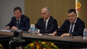 Республика правительствинче халăхран интернет урлӑ йышăнакан ҫӑхавсене тишкерчĕç