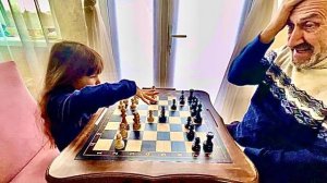 Межвозрастной ШАХМАТНЫЙ ТУРНИР! Пятилетняя Ангелина играет против дедушки Влада!!!