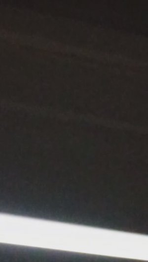 похвалите его за мелоту и полета.