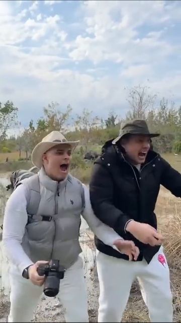 Замарались просто