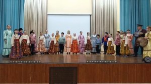 «По горам Карпатским» - историческая песня казаков.