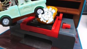 Молния Маквин и гонки в городе и приключения в пустыне. Детские видео про машинки Тачки