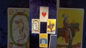 Таро расклад для Близнецов на апрель 2026 года