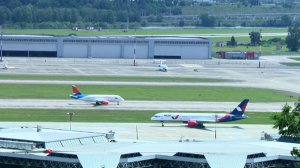 В Сочи вернулись семь самолетов, ушедших на запасные аэродромы