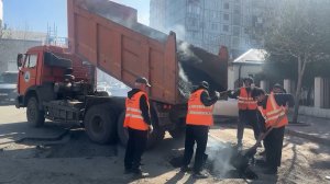 Около 40 тонн асфальта уложили   дорожники  Махачкалы за один день