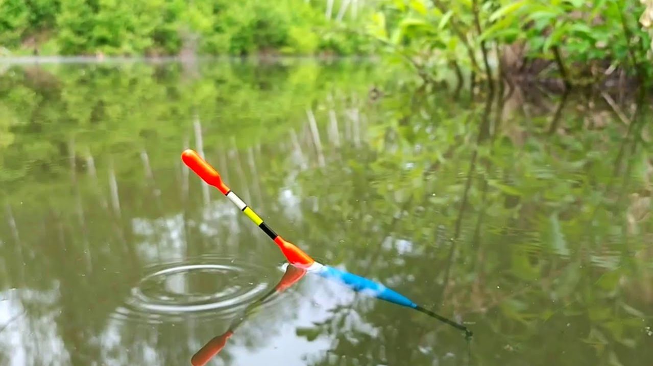 Пришёл на Реку. Зимняя Рыбалка 2026. Что то Полетело в небе. Ловлю На Удочку. Моменты. Новинка 2026