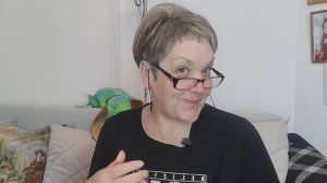 ХВАЛЮСЯ( СВАЛЮСЯ)😃КАКАЯ Я КРАСИВАЯ🫢🤗,КАКИЕ У МЕНЯ ПОДАРОЧКИ🤗😌,И КАКОЙ🤦ВАСИЛЬ ПЕТРОВИЧ(ПЛОХ )..