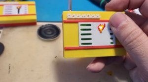 сравнение звучание промышленного динамика с бумажным диффузором и самодельный.