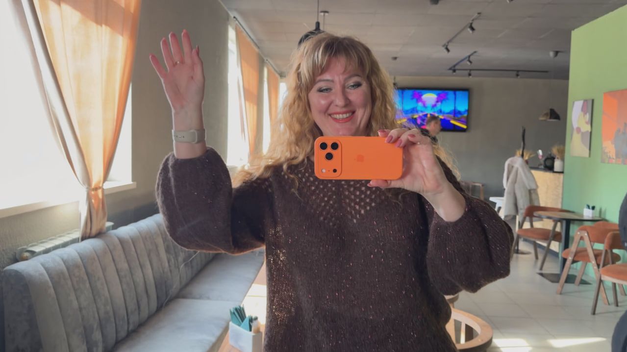 Запахло весной / Бриллиантовая нога