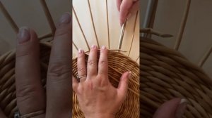 Плетеная тарелка