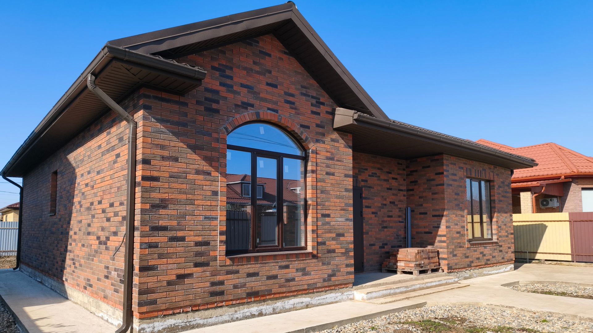 Просторный дом в Краснодаре!