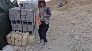 253ч.Строительство убежища и теплых семейных моментов на лоне природы