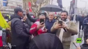 الرئيس الإيراني يشارك في مسيرات يوم القدس في طهران