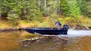 НА ПУТИ К СОВЕРШЕНСТВУ, ВОДОМЕТНАЯ ЛОДКА ИЗ ПНД | ТЕСТ ПО МЕЛКОВОДЬЮ И ЗАВАЛАМ.