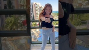 двигают телом,танцы.mp4