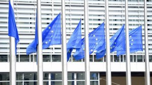 Сийярто: лидеры ЕС потеряли здравый смысл и хотят втянуть Европу в конфликт