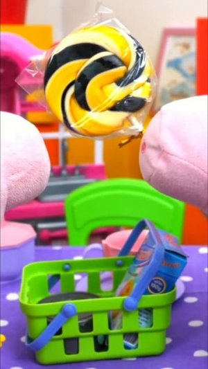 Почему Джордж остался без леденца?  Свинка Пеппа #длядетей #интересно #игрушки