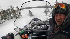 «СНЕГ ПО ПОЯС и НАЛЕДЬ! Прорыв на снегоходах к окуню. Таежная рыбалка в Сибири»