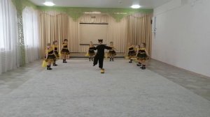 Танец Пчелка золотая