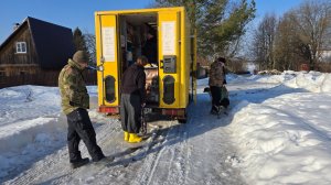 Весёлое утро, забавные деревяшки и на закате с рыжим псом