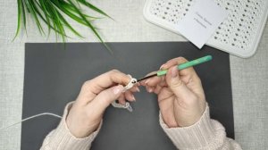 Повязка-цепочка из воздушных петель