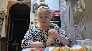 УЖИН И ЧИТАЮ КОМЕНТАРИИ!