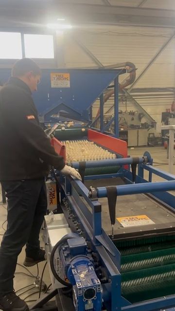 Мобильная линия первичной очистки чеснока ТМЗ РЕСУРС.