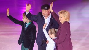 85-летие тренера по фигурному катанию Алексея Мишина отметили ледовым шоу в Санкт-Петербурге