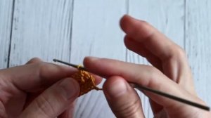 Эта кайма, связанная крючком, мне нравится своей красотой и простотой