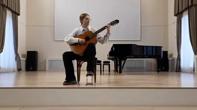 Позднякова Василиса. А. Петров вальс из к/ф "Берегись автомобиля" смотреть онлайн